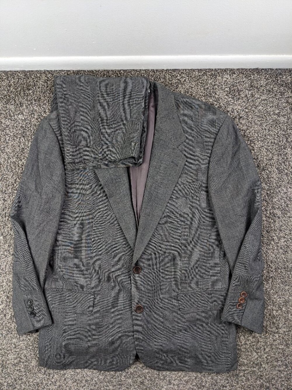 Vintage Hugo Boss 42S Italian Wool Cashmere Suit Glen Plaid Gray 33x27 USA Made
